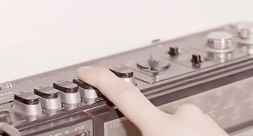 xiundeer:  luhan ▻ press play 