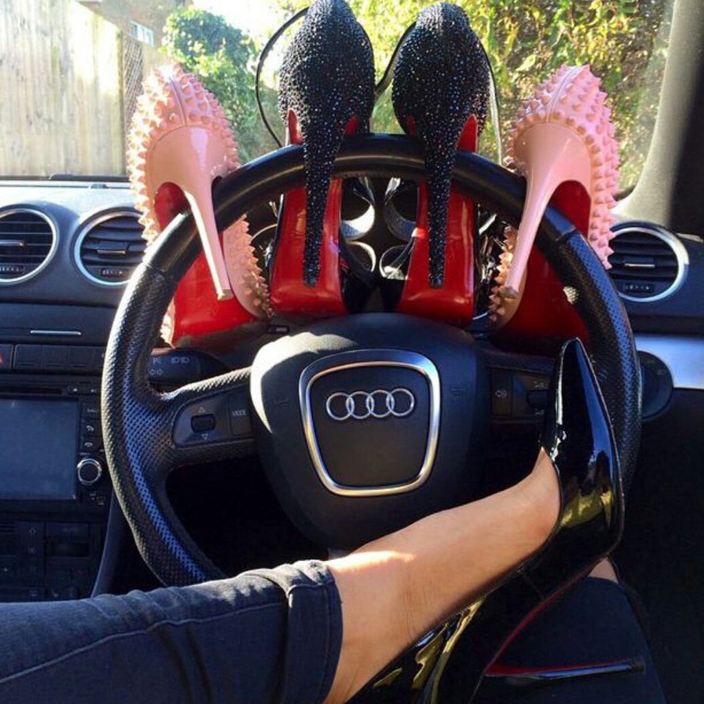 chanel-and-louboutins:  ✝