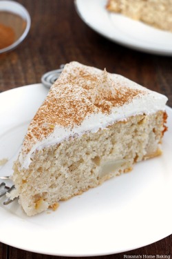 food–archives:  Cinnamon Pear Cake. 