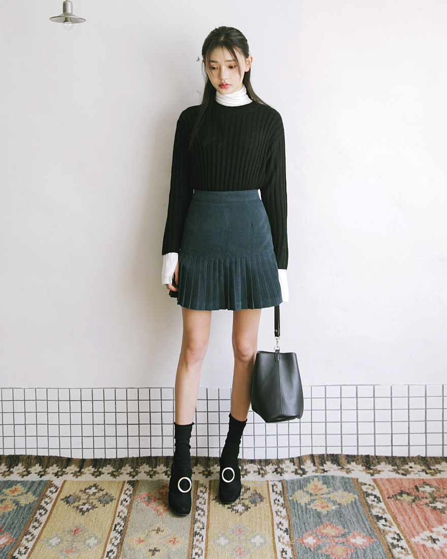 KFashion and KPop — Suede Pleats Mini Skirt