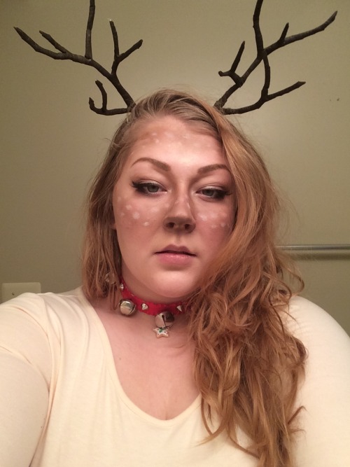 XXX plumpes: ohsoplump:  this reindeer has been photo