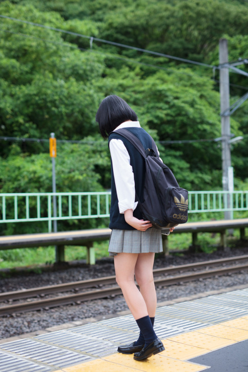 PORTRAIT PHOTO SENDAI / 2015model さきさん無人駅で電車を待つ。現役高校生ならではの初々しさと可愛らしさ。