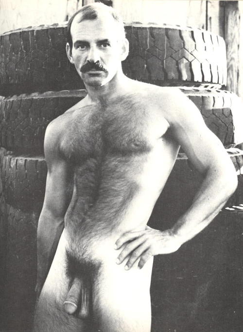stefanvich:  Mike Morris’s hairy, perfect man of decades of dreams! 