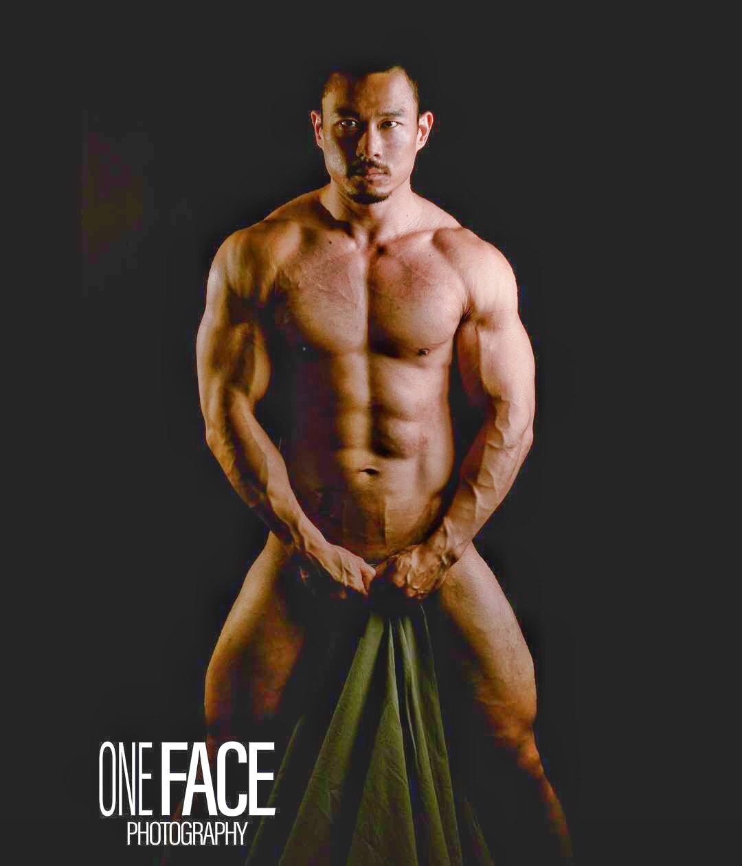 nudemenasian:  Like man in towel.