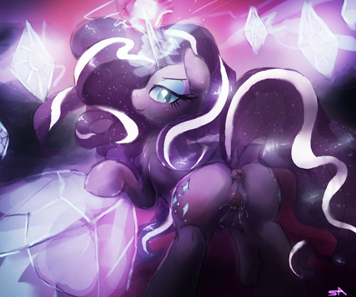 jcking101:  mlpfimclop:  Nightmare Rarity   ♥‿♥