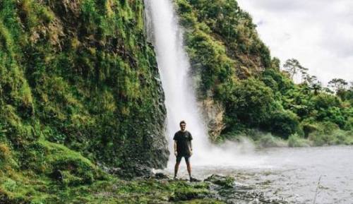 theadventurouslife4us: Hunua Falls, New Zealand |Andrew Barnes 