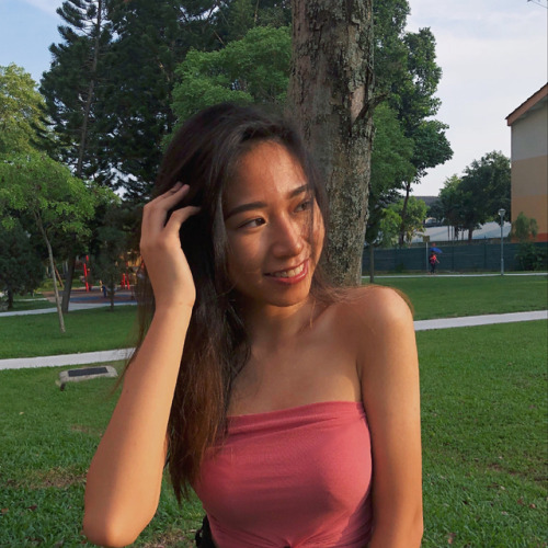 sicksgboy: gorgeous-sggirls:  Nice boob to squeeze .. Credit: mxnxuxixix  Pretty!!!