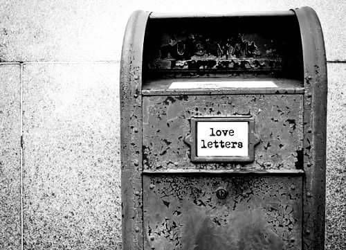 “As duas cartas de amor mais difíceis de escrever são a primeira e a última.”  Francesco Petrarca   