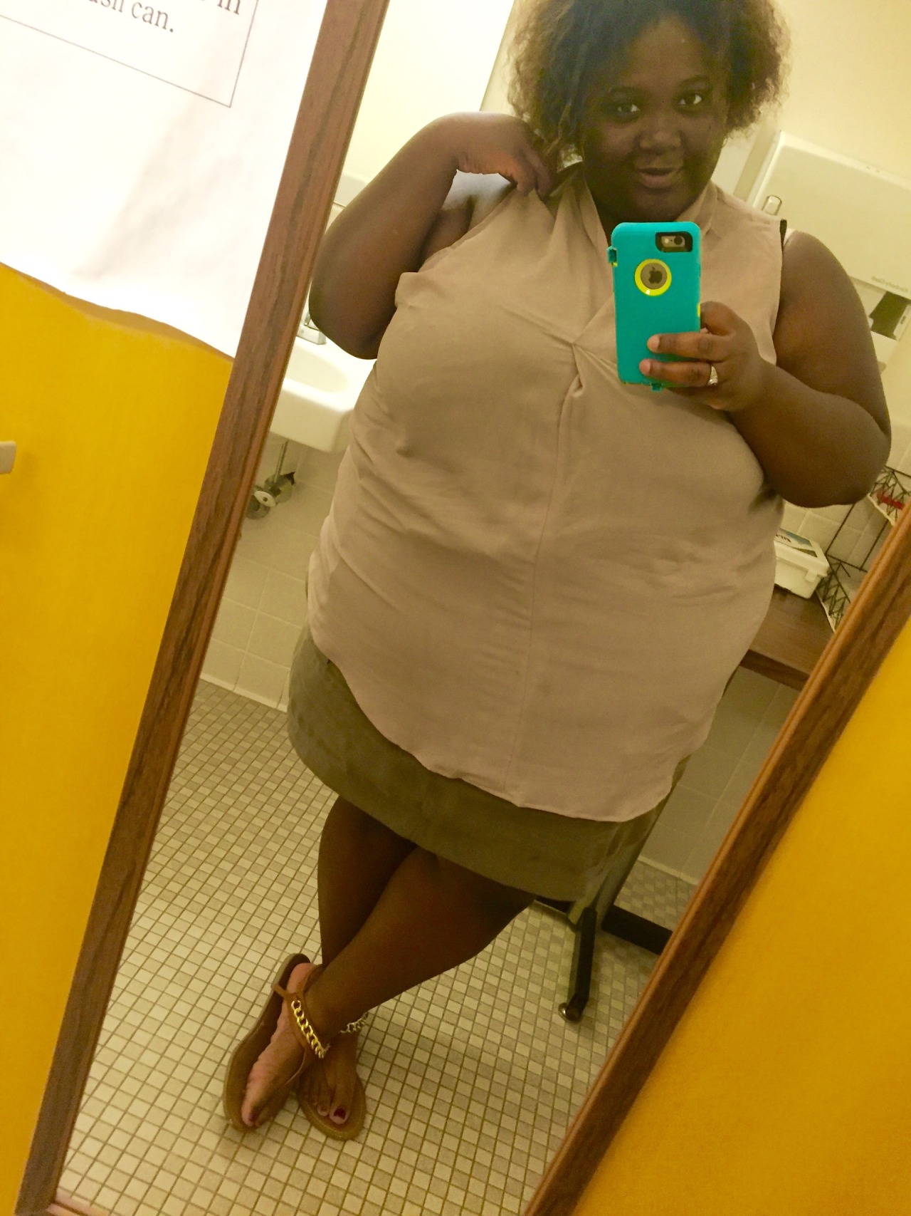 legendaryboobs:  I remember when I wouldn’t even take full body pics..it was programmed