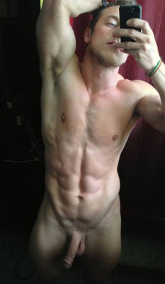 nudemanpost:  See more nude gay cam boys