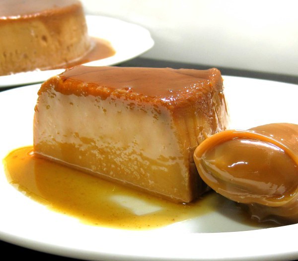 thecakebar:  Dulce de Leche Flan Only 5 ingredients,  &amp; easy! 