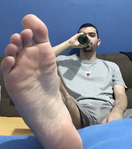 Brmasterjulio:beer For Me, My Piss For You.that’s The Rule, Dm For More Nice Foot 