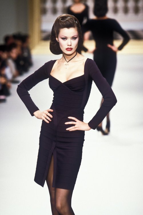 theoriginalsupermodels:Hervé Léger - Fall 1995 RTW Ready To Wear 1995