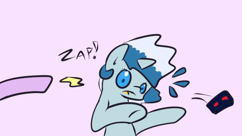 letsaskberrypunch:  Well, it’s quite bothersome to some other ponies, heeheehee…  X3