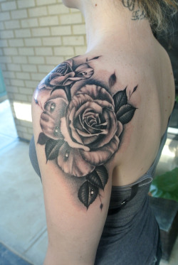 Fuckyeahtattoos:  Realistic Roses Shoulder Tattoo By Lou Shaw From Aldinga Beach