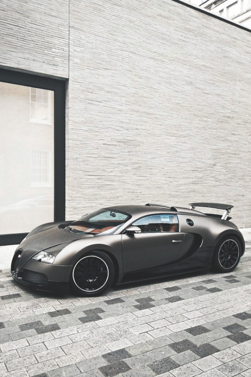 Bugatti Veyron by Callum | LVSH