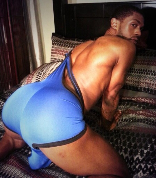 HottiesWithBodies
