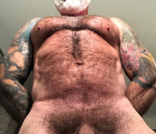 beefydaddylover:I want to cover you in my porn pictures