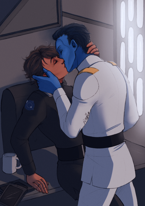 amikoroyaiart:  Reunion kiss