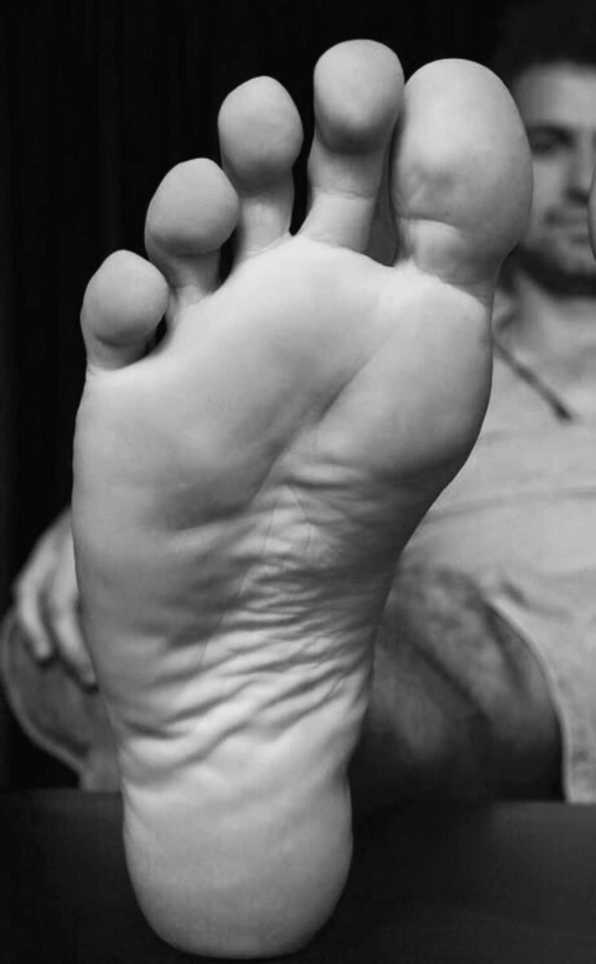 fuckyeahmalefeet:  ≡