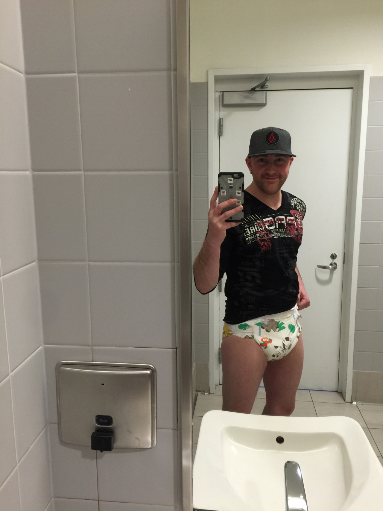 allsnuggledup:  All ready for my flight!! I’m not gonna be getting up to go to