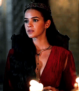 Catarina De Lurton in Deus Salve o Rei ↳ episode 93, scenes