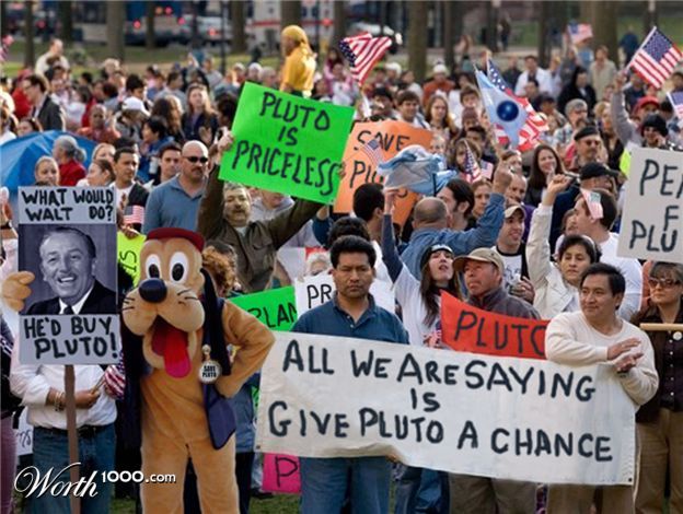 caffeinatedlackey:  apriki:  Remember when someone decided Pluto wasn’t a planet