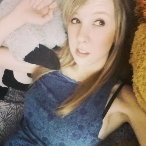 gnarlyninja:i still sleep with 3 stuffed animals 