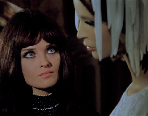 Femi Benussi in Hatchet for the Honeymoon (1970)