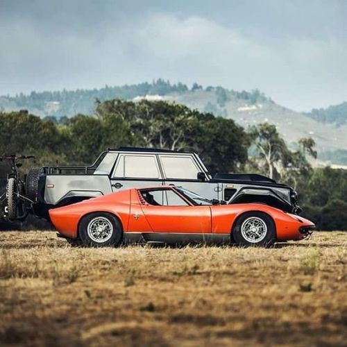 vintageclassiccars:Ultimate combination - LM002 and Miura.