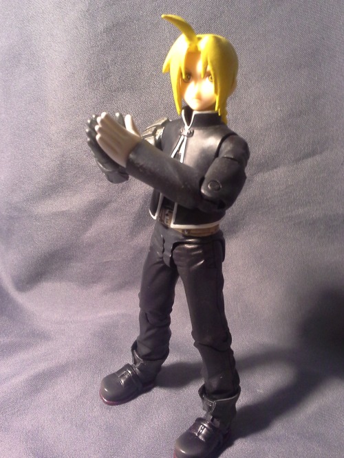 hobojoe007:Square Enix: Play Arts - Edward ElricI couldn’t have Alphonse without Edward, and luckily