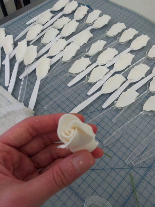 sugarfu:  A pictorial step-by-step of how I make a sugar rose. Actually I do them in batches of seven to ten. I never make just one rose — except for that time I made a rose bigger than my head…! 