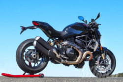 motorcycles-and-more:  2016 DUCATI MONSTER 1200R 