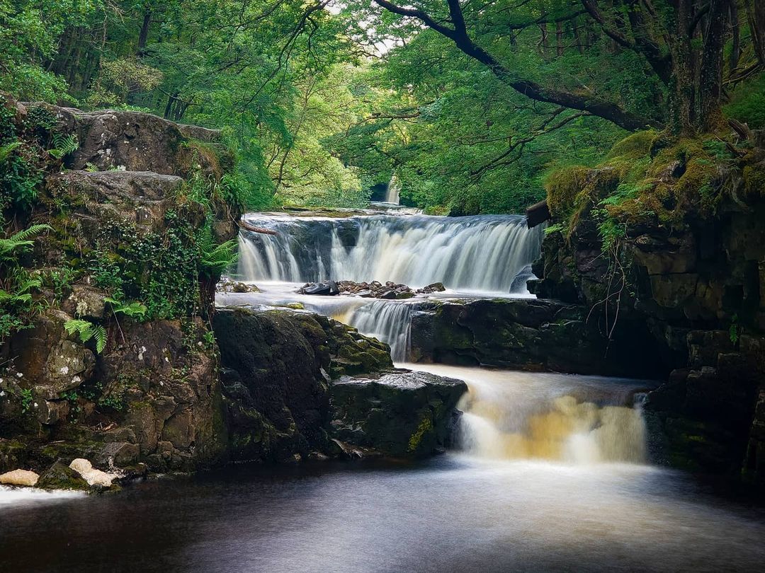 Waterfall two, Sgwd y Bedol
Can you see where I’m going with this?
#waterfallsofwales #waterfall #waterfallcountry #sgwdybedol #breconbecons #breconbeaconsnationalpark
(at Pontneddfechan...