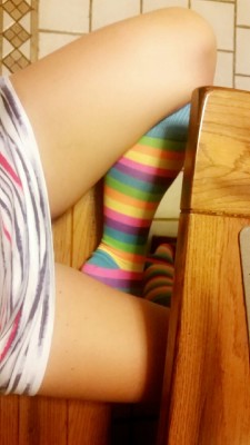 suzanne4u:  💟no panty kinda day. 😊 but I luv these socks