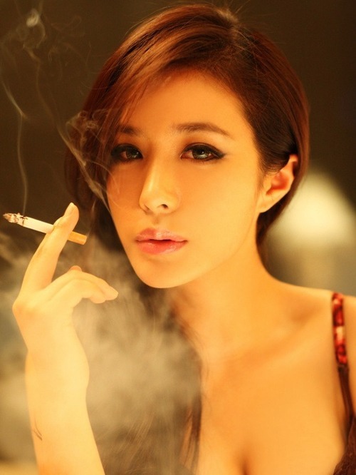 rogerusx: Looks like Julia. I must be mistaken, Smoker
