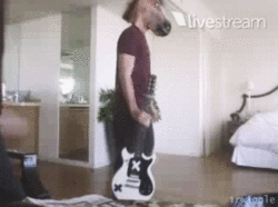 cocopopsirwin:  whenever i feel down i just rewatch this twitcam 