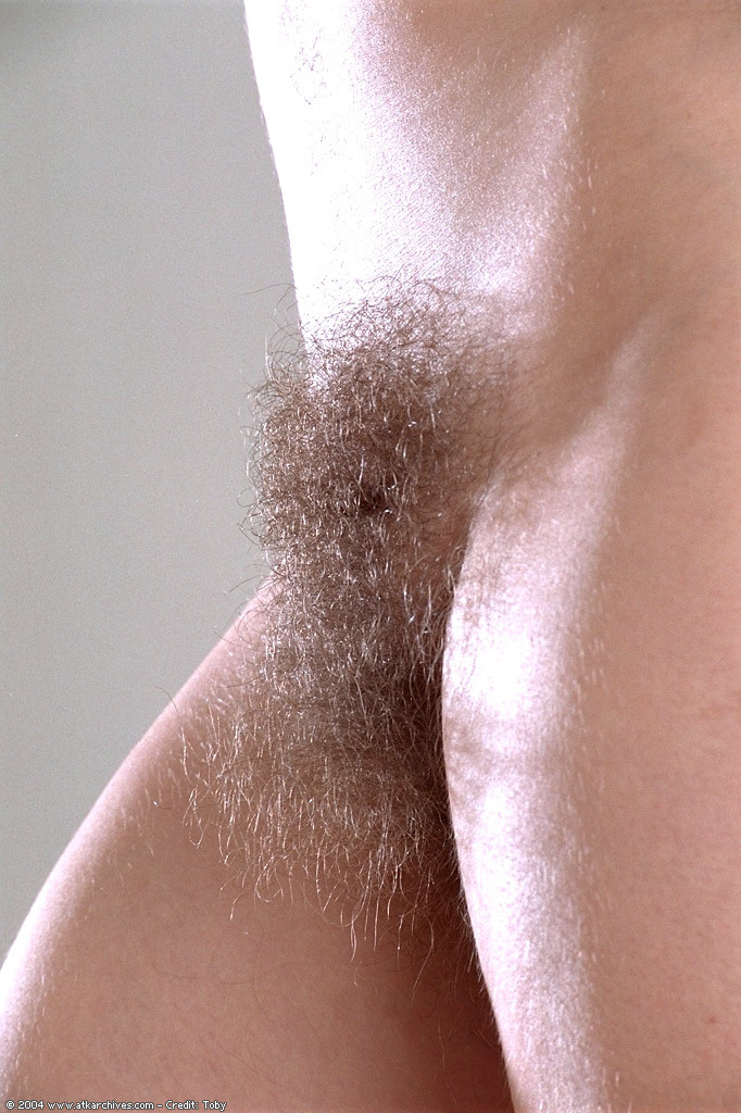 superhairyandhirsutechicks:  megahairypussybushes:  Charlotte with the BIG Bush 