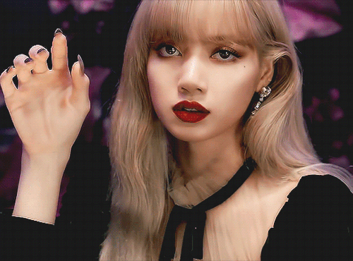 LISAs First-Ever MAC X L Collection | MAC Cosmetics