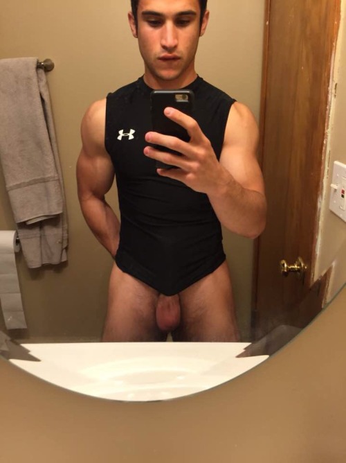 snapchathotguys:  Follow me for more hot straight guysAdd me on Snapchat for exclusive content: tumblrhotguys2Backup account: tumblrhotguys3Feel free to send me your pics and videos to Snapchat 