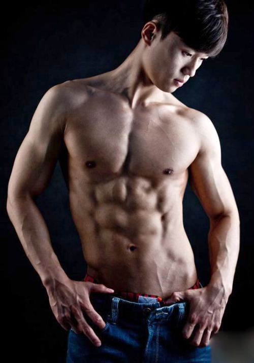 Asian Muscle Fetish