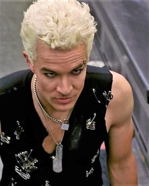 I Peroxide Punk Bitches 