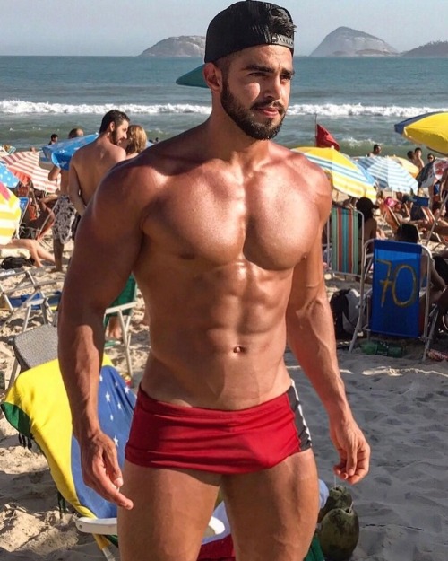 musclebuilding89:  hotstudsdaily:  Jefferson Ferreira  Follow me