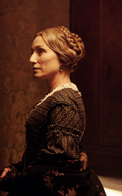 Avatars 400x640Kristin Scott Thomas, in The Invisible Woman