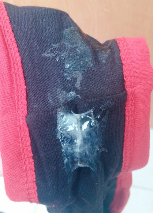 freakwonders:  I don’t post on here but I still do sell panties x     Message me if interested      My birthday was last week c: ❤ hope everyone had a wonderful holiday