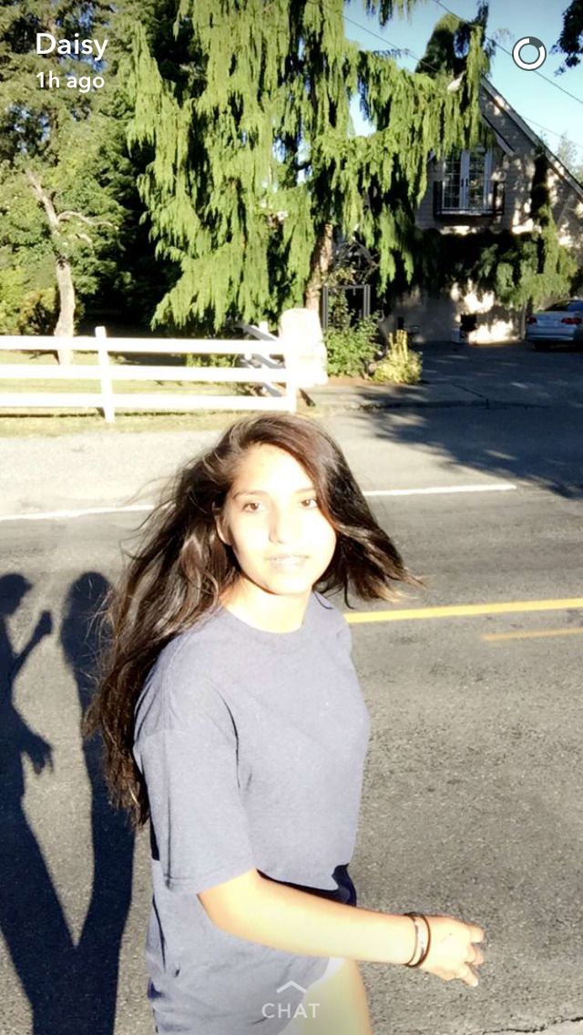 batman5757:  So this is my friend who doesn’t think she is beautiful and instead