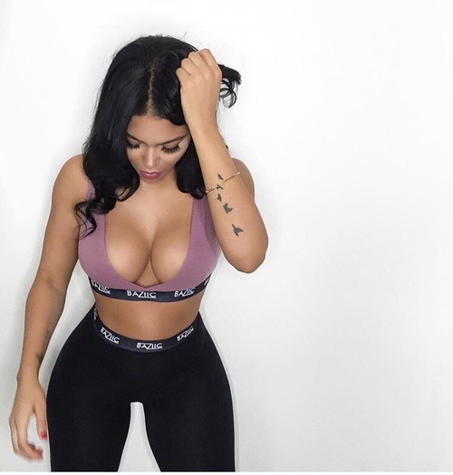 rosyy-coosy:  http://rosyy-coosy.tumblr.com/ 