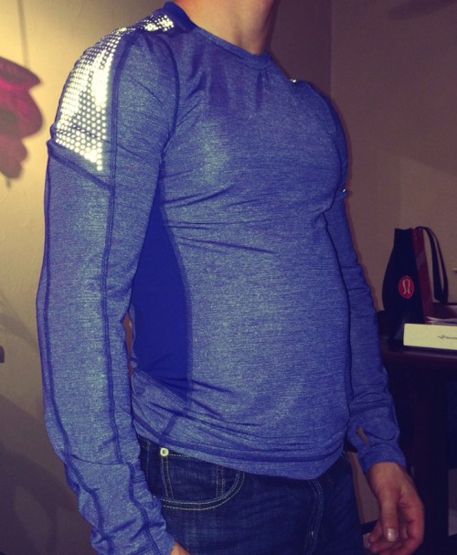 wannabecub8888: Got a new shirt from lululemon… Has cool reflector stuff! Too tight - yay or 