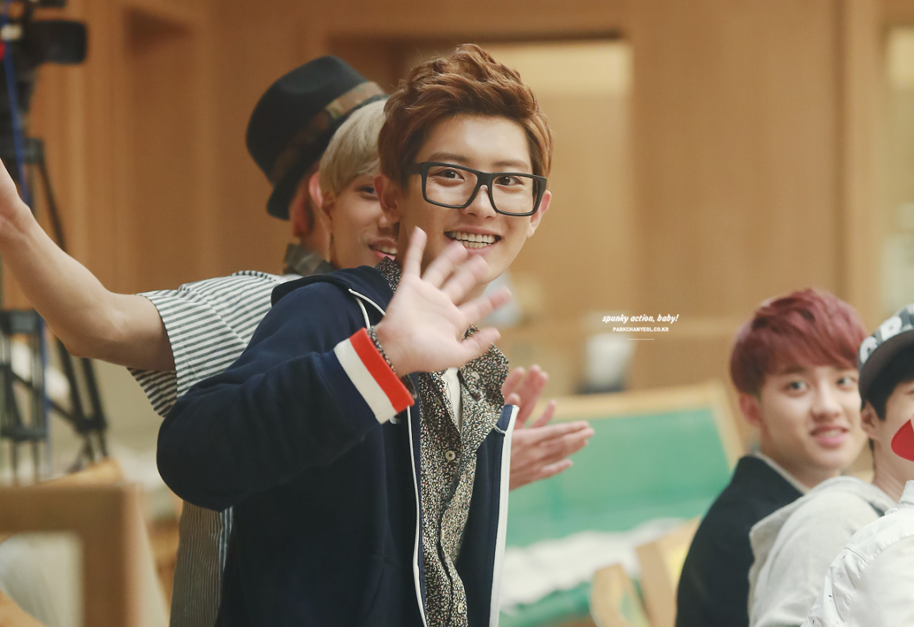 fyexo:   spunky action, baby! | do not edit. (1/2)  