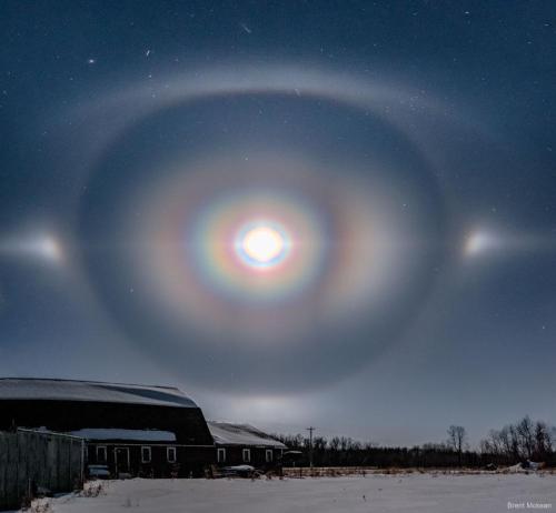 space-pics:“Moon Corona, Halo, and Arcs over Manitoba” by Brent Mckean